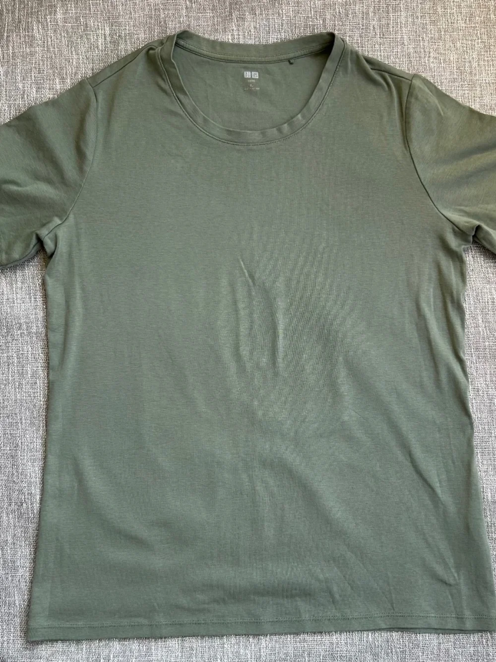 Uniqlo Wmn's Sz XL Sage Green Smooth Stretch Basic Fit Cotton Spandex T-Shirt - Picture 1 of 4